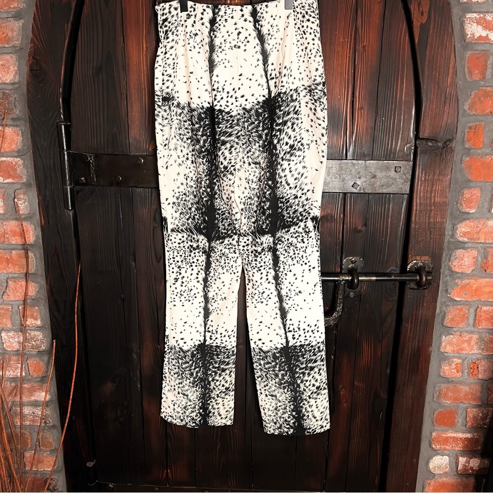 Alberto Makali Black and White Abstract Speckled Pants